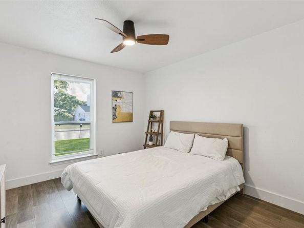 15825  El Estado Drive , Dallas Texas 75248
