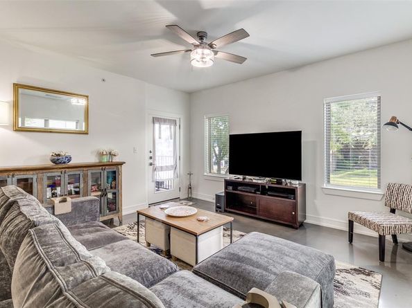 5710  Mccommas Boulevard  103, Dallas Texas 75206