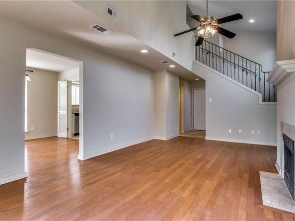 4402  Holland Avenue  201, Dallas Texas 75219