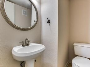 4402  Holland Avenue  201, Dallas Texas 75219