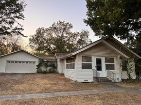 623 N Dallas Avenue , Lancaster Texas 75146