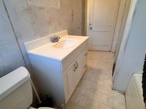 623 N Dallas Avenue , Lancaster Texas 75146