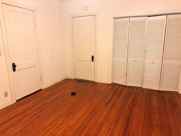 623 N Dallas Avenue , Lancaster Texas 75146