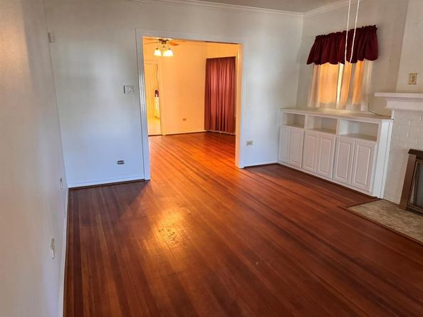 623 N Dallas Avenue , Lancaster Texas 75146
