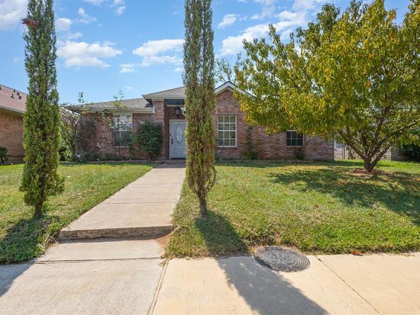 13444  Vida Lane , Dallas Texas 75253