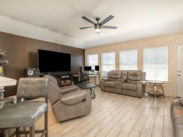 13444  Vida Lane , Dallas Texas 75253