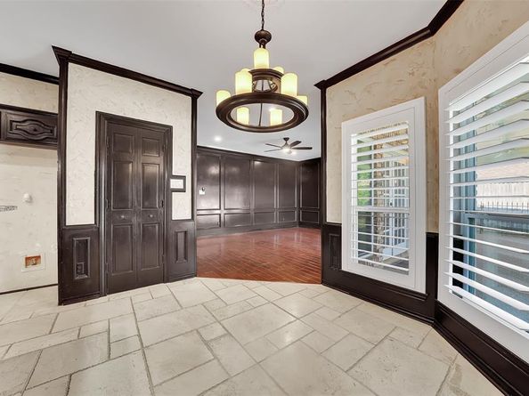 2709  Oak Point Drive , Garland Texas 75044