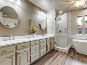 6512  Wrenwood Drive , Dallas Texas 75252