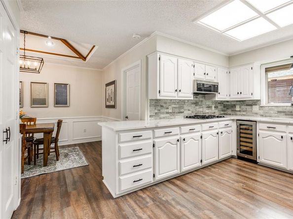 6512  Wrenwood Drive , Dallas Texas 75252
