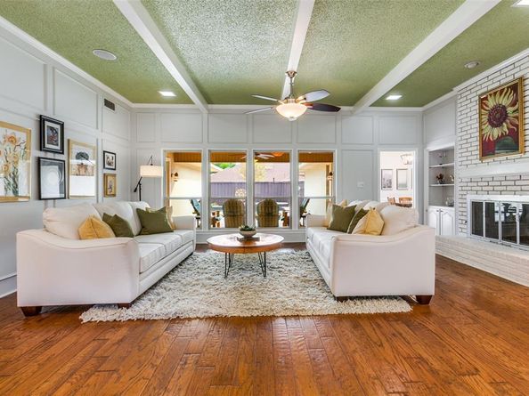 6512  Wrenwood Drive , Dallas Texas 75252