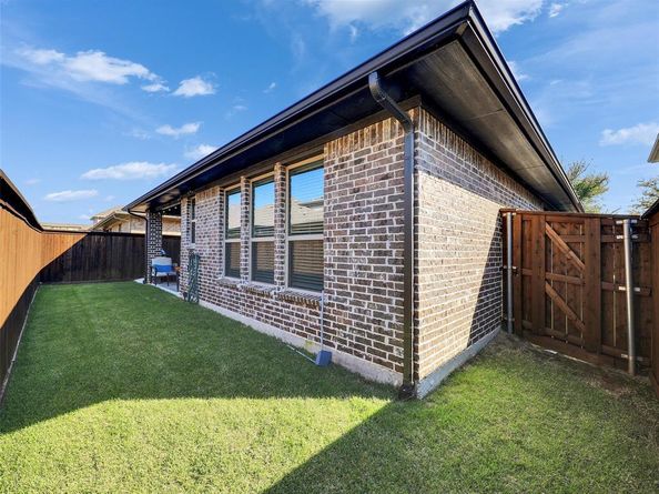 2257  Lobo Lane , Carrollton Texas 75010