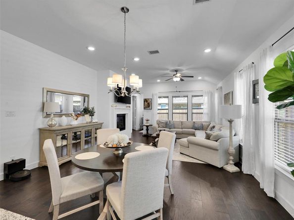 2257  Lobo Lane , Carrollton Texas 75010