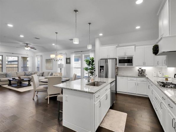 2257  Lobo Lane , Carrollton Texas 75010