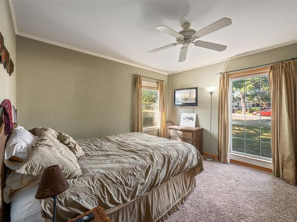 708 N Bailey Avenue , Fort Worth Texas 76107