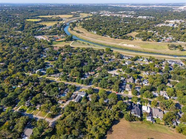 708 N Bailey Avenue , Fort Worth Texas 76107