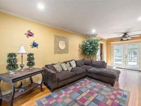 708 N Bailey Avenue , Fort Worth Texas 76107