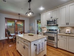 4811  Swiss Avenue , Dallas Texas 75204