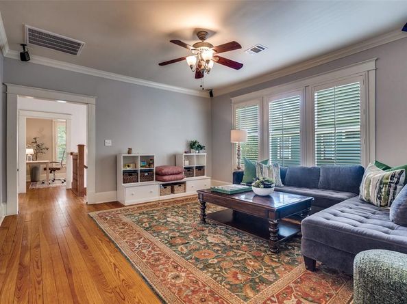 4811  Swiss Avenue , Dallas Texas 75204