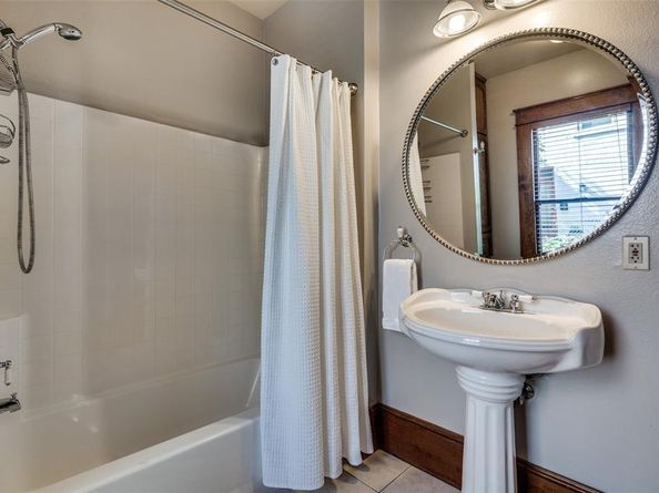 4811  Swiss Avenue , Dallas Texas 75204
