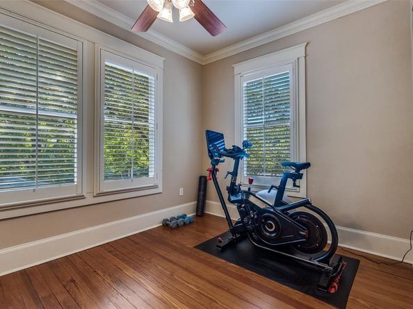 4811  Swiss Avenue , Dallas Texas 75204