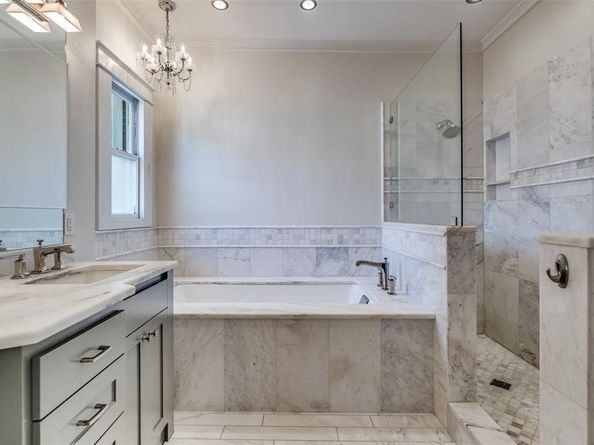 4811  Swiss Avenue , Dallas Texas 75204