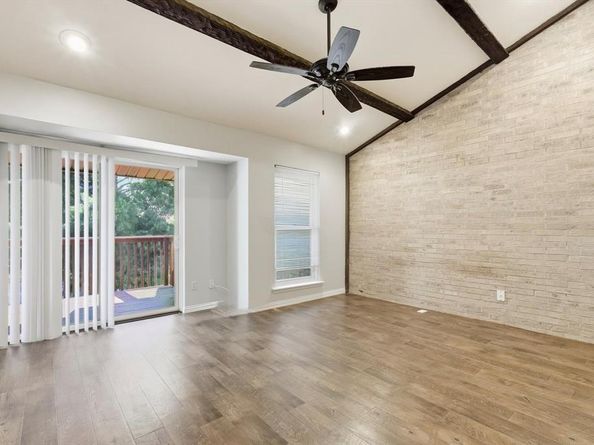 2955  Country Place Circle , Carrollton Texas 75006