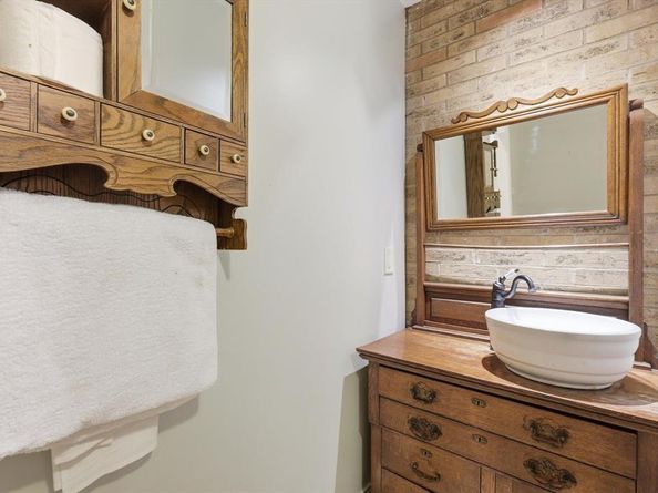 2955  Country Place Circle , Carrollton Texas 75006