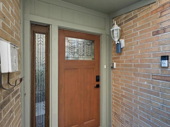 2955  Country Place Circle , Carrollton Texas 75006