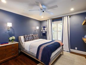 5839  Meadow Crest Drive , Dallas Texas 75230