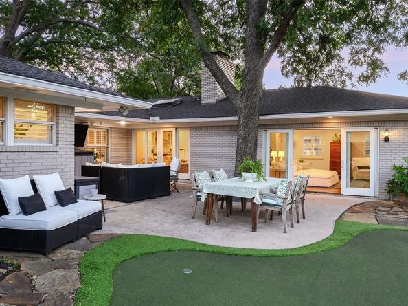 5839  Meadow Crest Drive , Dallas Texas 75230