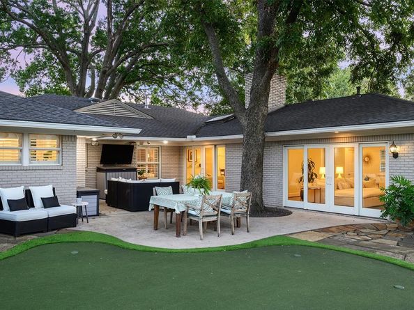 5839  Meadow Crest Drive , Dallas Texas 75230