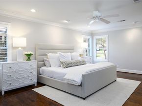 5839  Meadow Crest Drive , Dallas Texas 75230