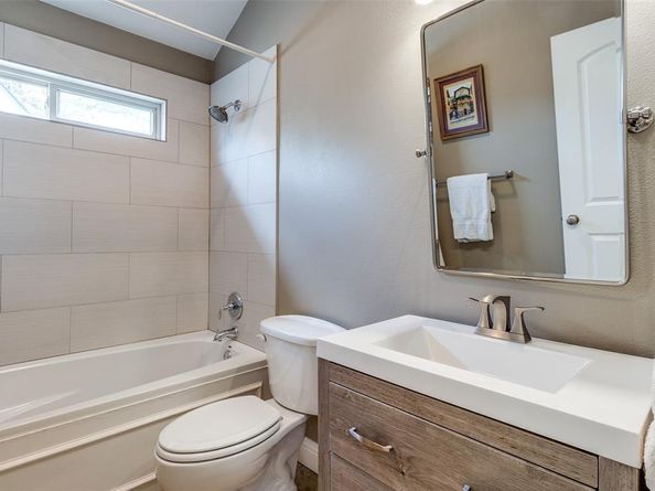 6002  Mercedes Avenue , Dallas Texas 75206