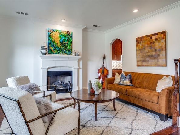 6002  Mercedes Avenue , Dallas Texas 75206