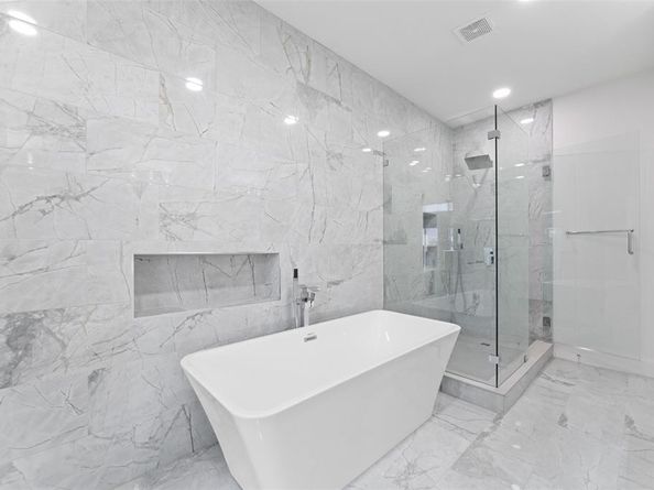 2511  Crossman Avenue , Dallas Texas 75212