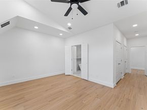 2511  Crossman Avenue , Dallas Texas 75212