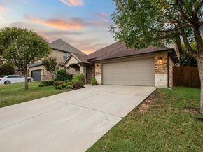 612  Ravenwood Drive , Saginaw Texas 76179