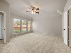 612  Ravenwood Drive , Saginaw Texas 76179