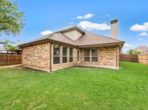 612  Ravenwood Drive , Saginaw Texas 76179