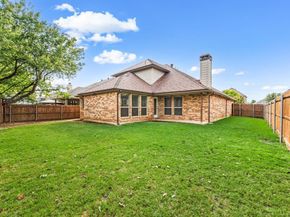 612  Ravenwood Drive , Saginaw Texas 76179