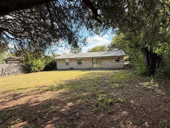 1845  Wintergreen Road , Carrollton Texas 75006