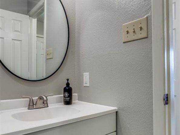 1821  Heidelberg Drive , Fort Worth Texas 76134