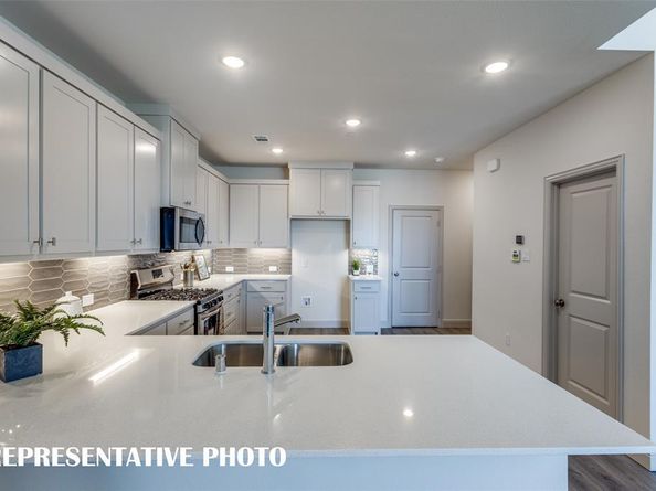 8960  Magnet Drive , Frisco Texas 75035