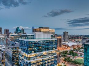 2900  Mckinnon Street  2704, Dallas Texas 75201