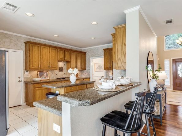 2000  San Michael Drive , Carrollton Texas 75006