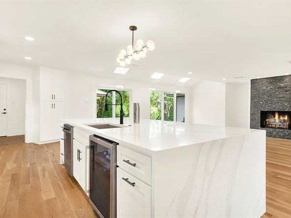 812  Belt Line Cove , Richardson Texas 75080