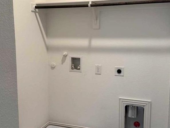 6904  Gorman Falls Trail , Dallas Texas 75228