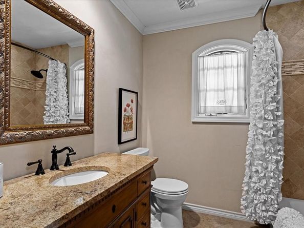 2602  Woods Lane , Garland Texas 75044