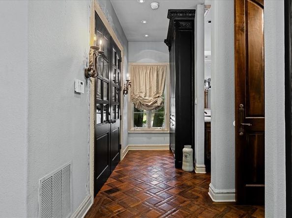 2602  Woods Lane , Garland Texas 75044