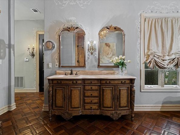 2602  Woods Lane , Garland Texas 75044